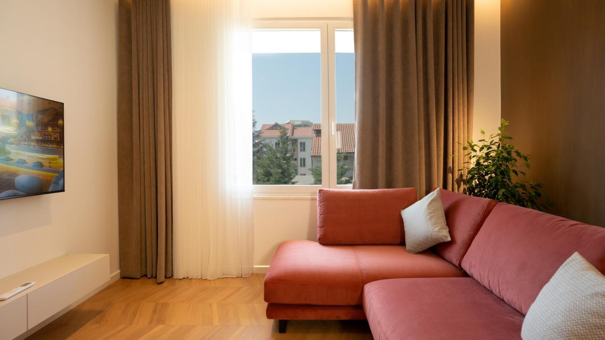 Albani'S Apartment Tirana Exterior photo