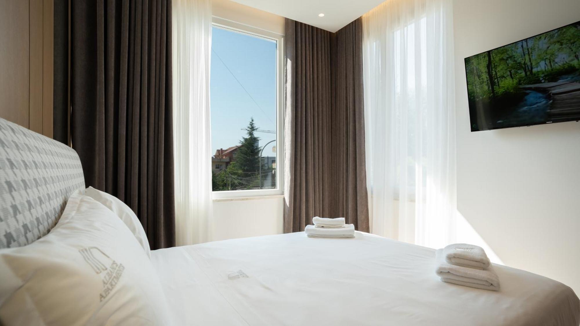 Albani'S Apartment Tirana Exterior photo